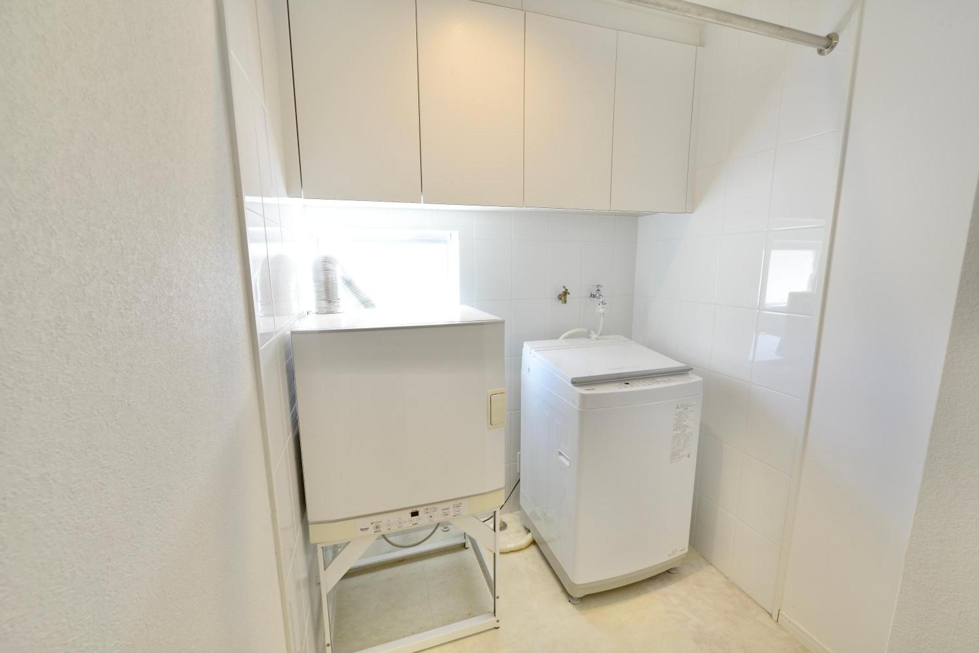 最大１２人宿泊可能 ご友人家族と一緒にステイタイム 広々リビングでホームパーティー Uruma Extérieur photo